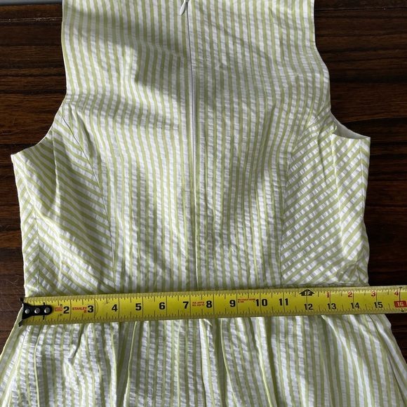 Crown & Ivy, size 8, green and white stripe seersucker mini knee length dress - Picture 7 of 8